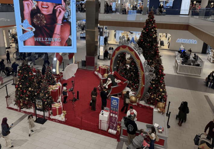 Holiday season arrives at Roosevelt Field Mall as shoppers boost sales